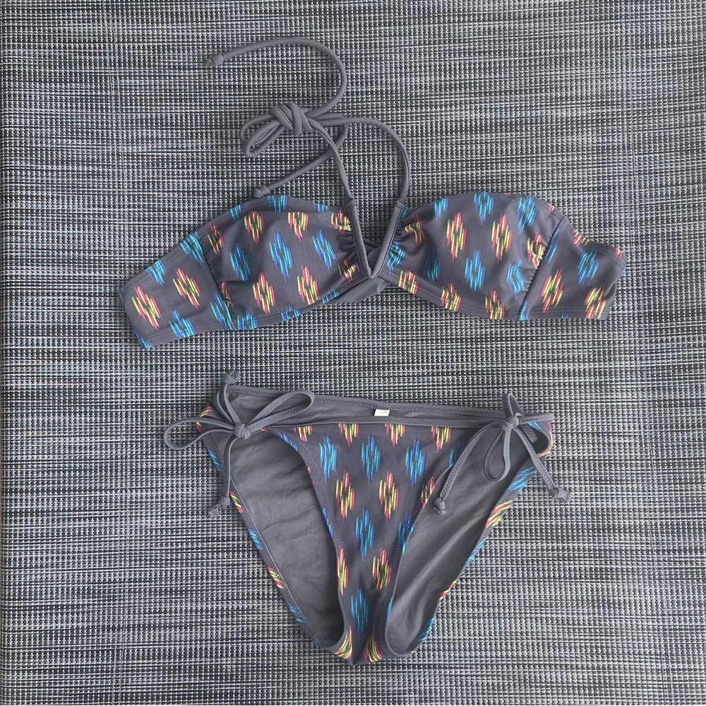 Aerie Grey Ikat Bikini Size S/P Great Condition